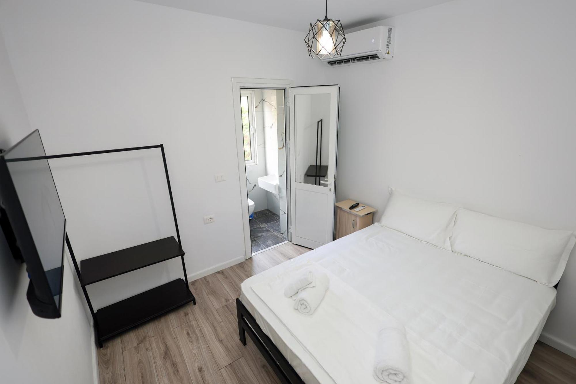 Guesthouse Noke بيرات المظهر الخارجي الصورة