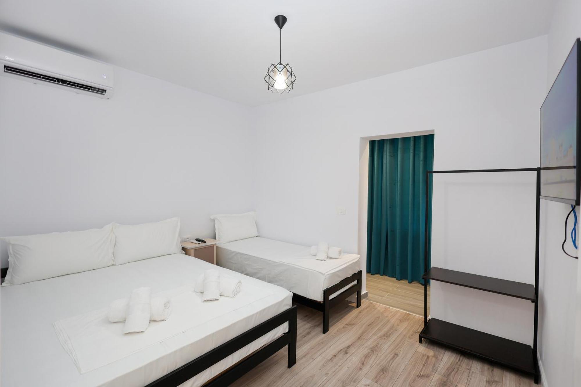 Guesthouse Noke بيرات المظهر الخارجي الصورة